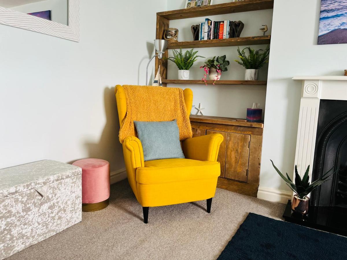 Beautiful Beachfront Retreat With A Stunning Sea View For The Ultimate Escape Away From The Busy World Below Herne Bay Buitenkant foto